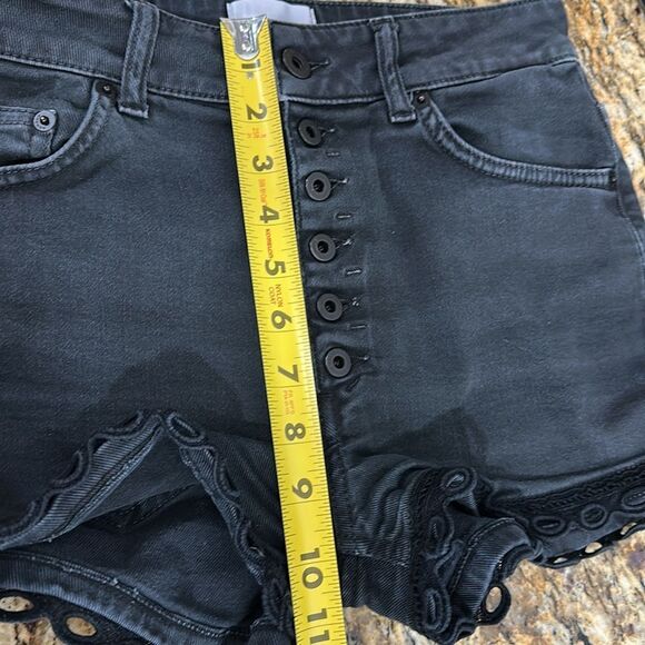 Dondup Klum Lace Trim Cotton Blend Black Jean Shorts Size 26 - Picture 10 of 10